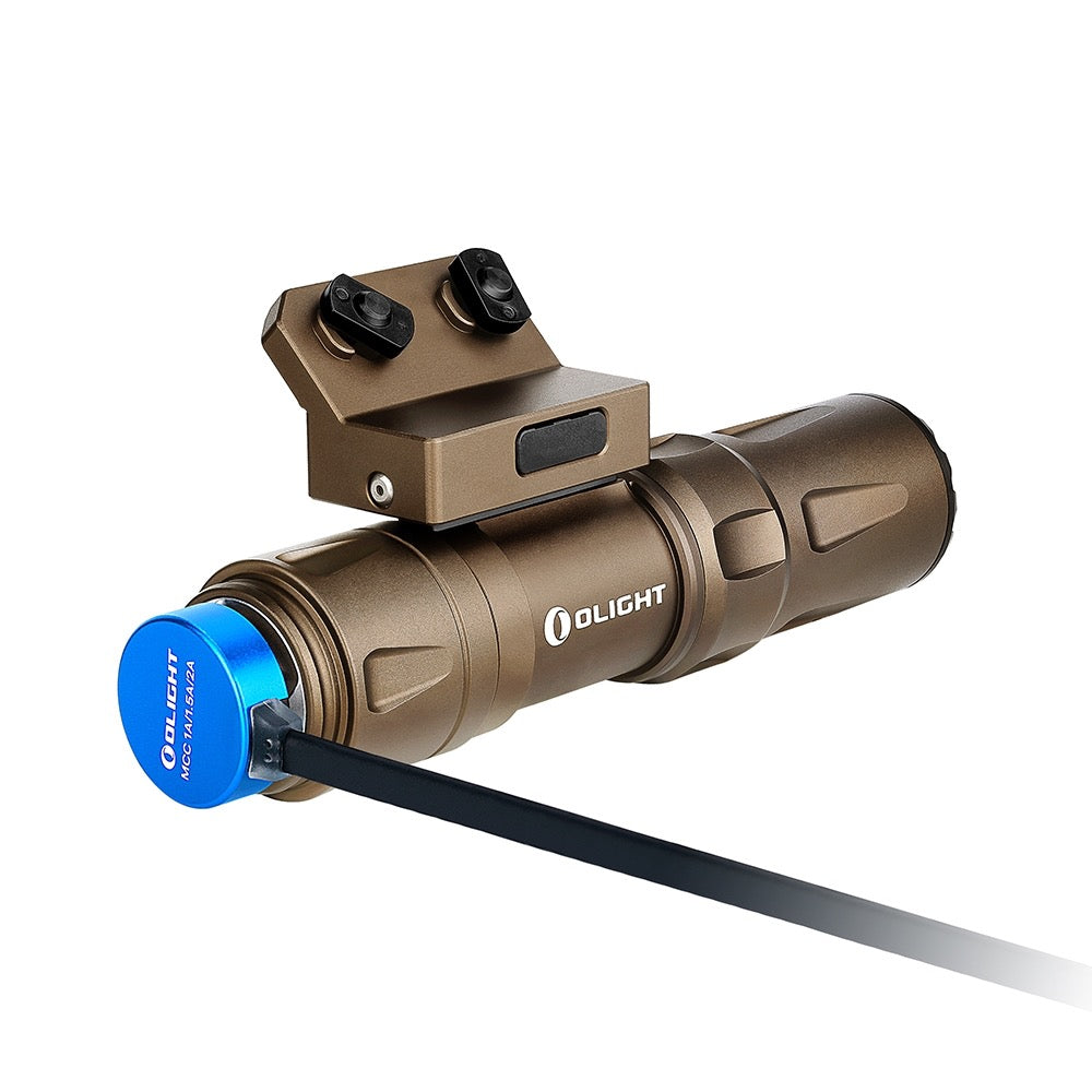Olight Odin Mini Desert Tan magnetic charging contact and cable connection