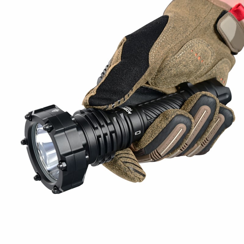 Acebeam P20-mini switch and controls detail