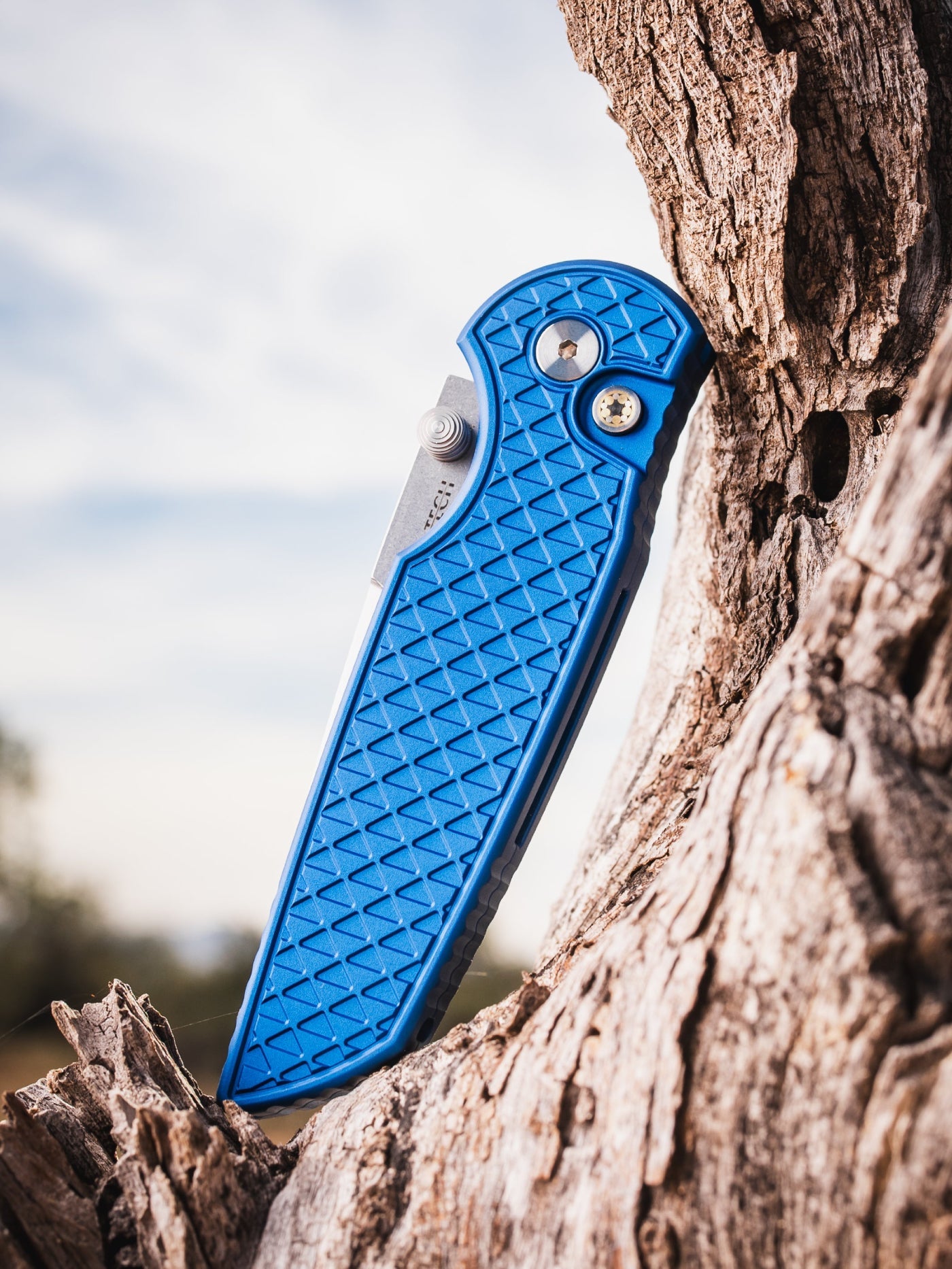 Pro-Tech BST26.INT.1 Blade Show Texas Exclusive – TR-3 Integrity MagnaCut Manual Knife