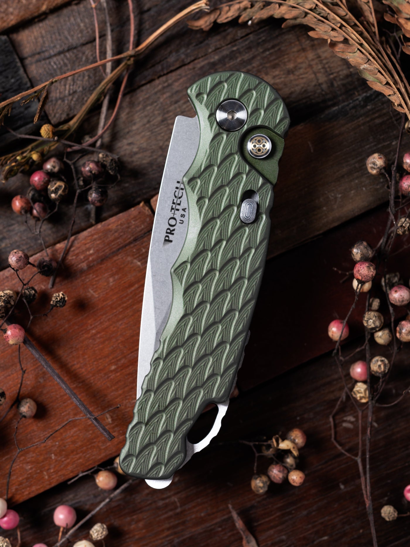 Pro-Tech BST26.TR5.1 Blade Show Texas Exclusive – TR-5 with Green Feather Texture Handle & Stonewash S35 Blade