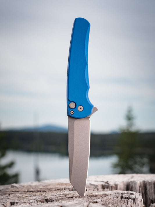 Pro-Tech Malibu 5401-Blue – 3.25" MagnaCut Reverse Tanto, Manual Flipper Knife