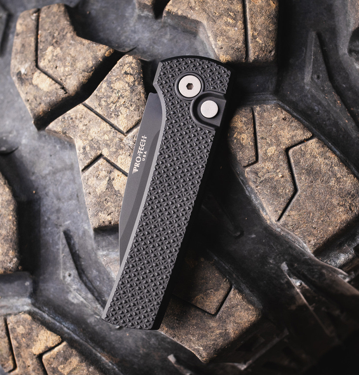 Pro-Tech Scapegoat Compact RCS1106 black carbide-textured 6061 aluminum handle with deep carry clip