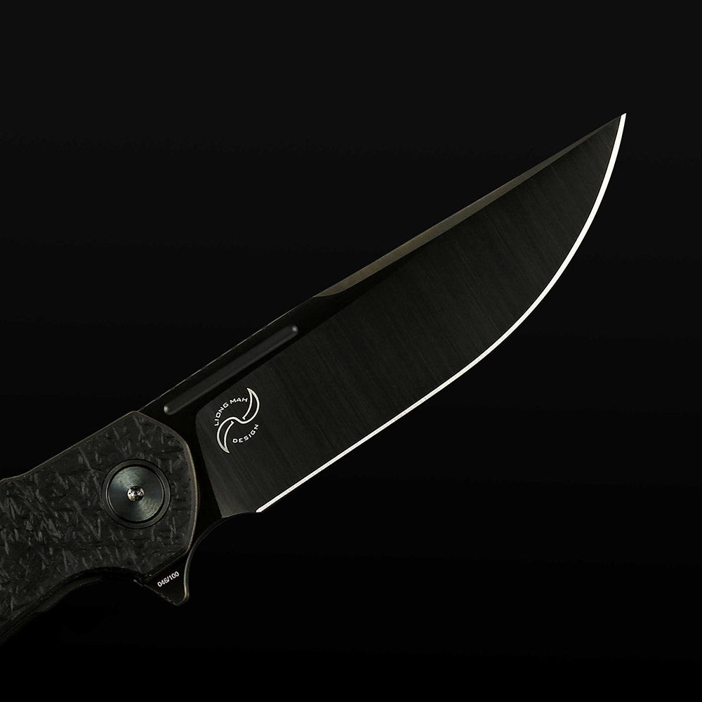 Reate Remedy FatCarbon Glass Black DLC blade detail – belt satin DLC Elmax drop point