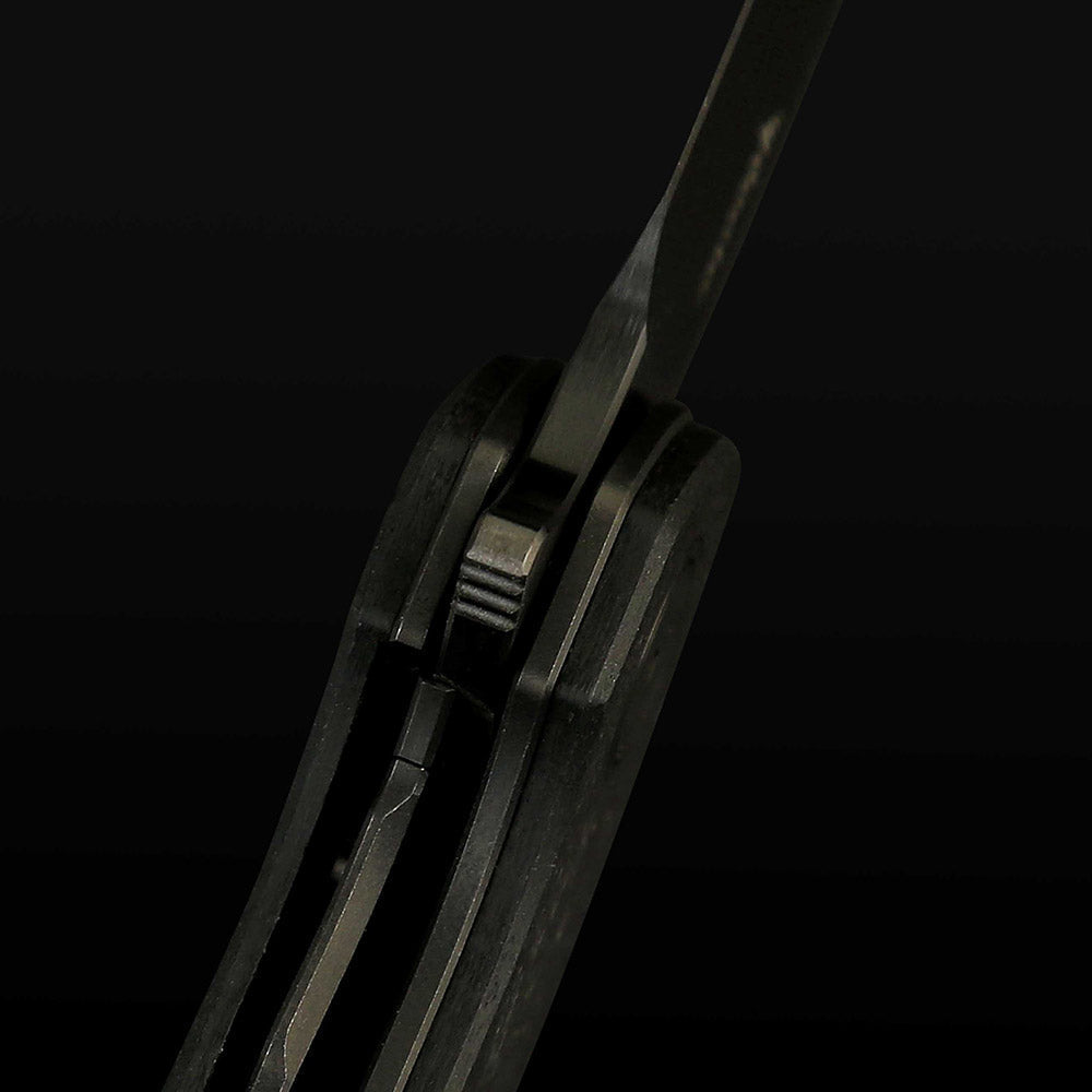 Reate Remedy FatCarbon Glass Black DLC titanium liner lock detail