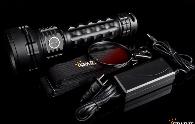 Spark SP6 Cool White 3500 Lumen CREE XM-L LED Flashlight