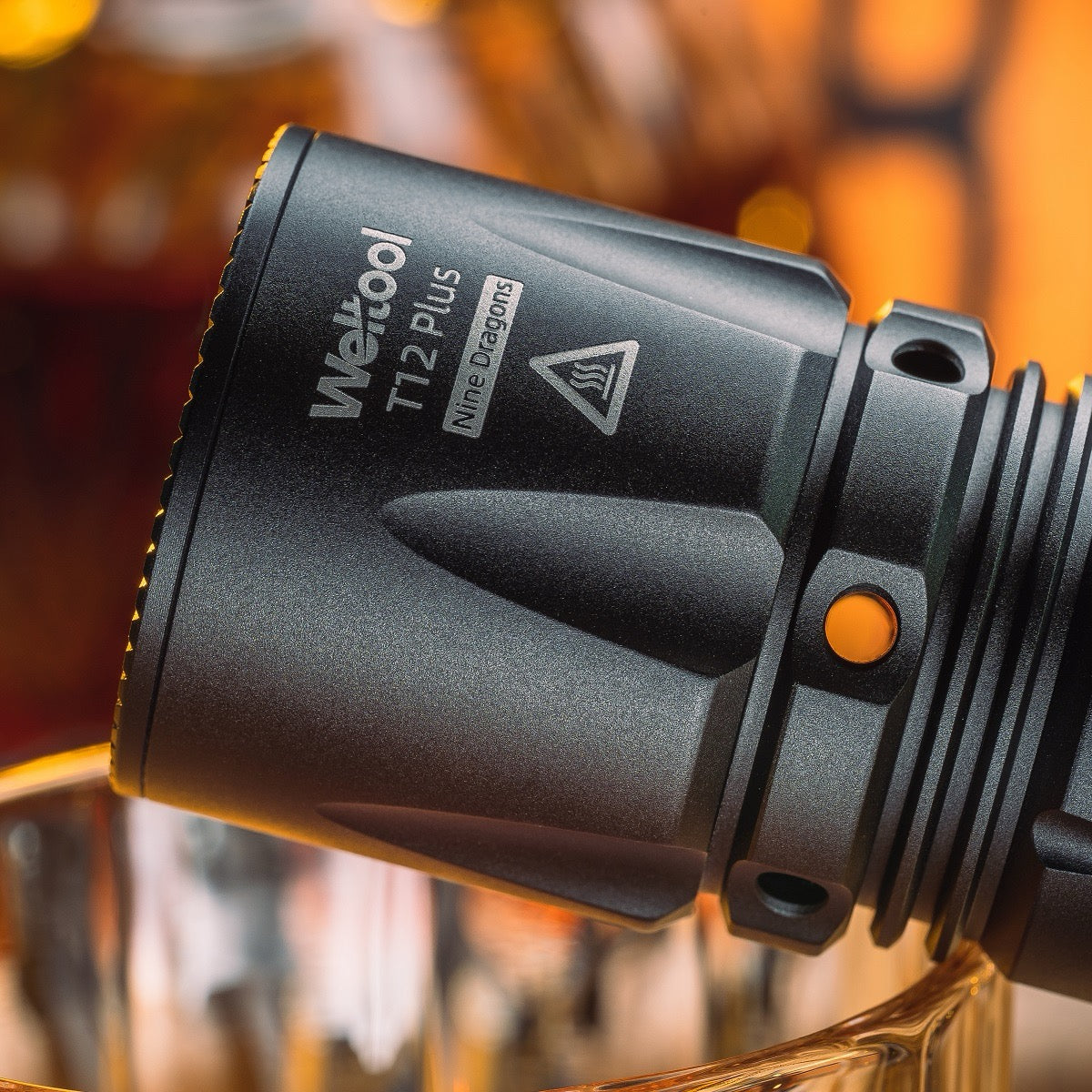 Weltool T12 Plus NW 5000K neutral-white tactical flashlight beam