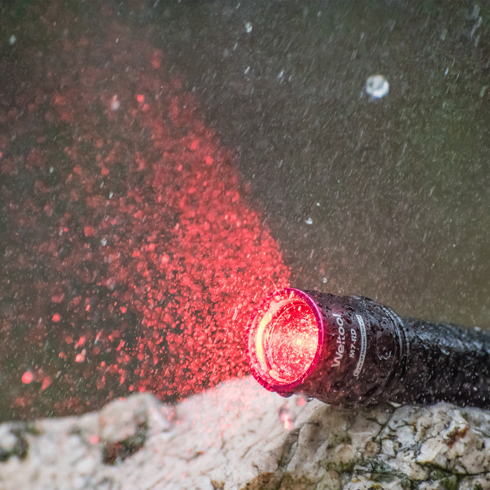 Weltool M7-RD V2.0 Dark Adaptation Even-Beam Red Light Flashlight IP67 Waterproof 1 * 18650 Battery Included