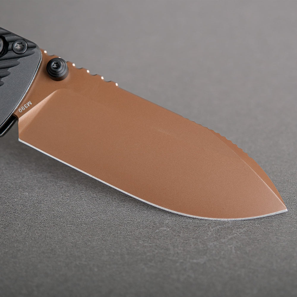 Vosteed Vombat Crossbar Lock Knife 2.92" M390 Copper Dune Blade Black Aluminum Handle A4107