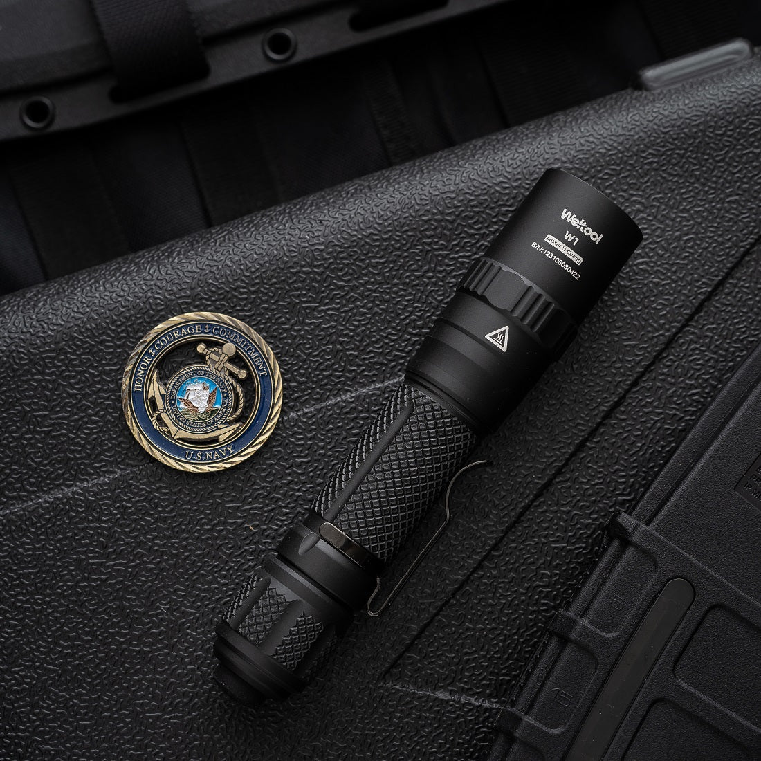 Weltool W1 (W1) LEP flashlight with included 18650 battery