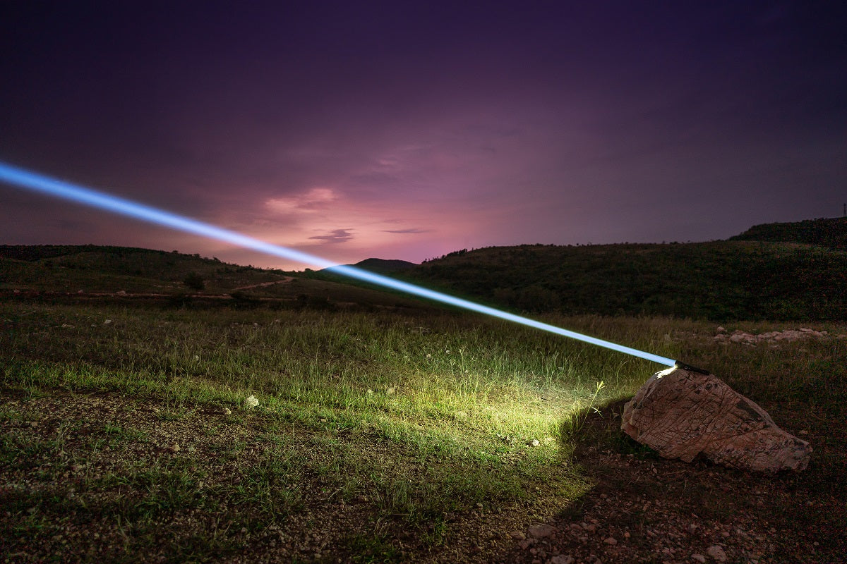 Weltool W5 Pro (W5Pro) — long throw LEP searchlight, 2,842 meter reach