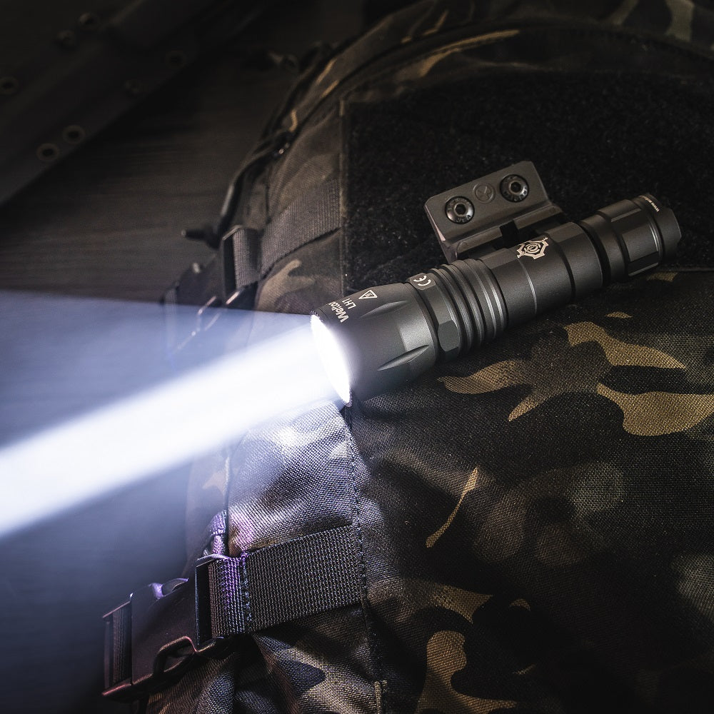 Weltool W35A Black (WEL-W35A-Black) rail-mounted tactical weapon light