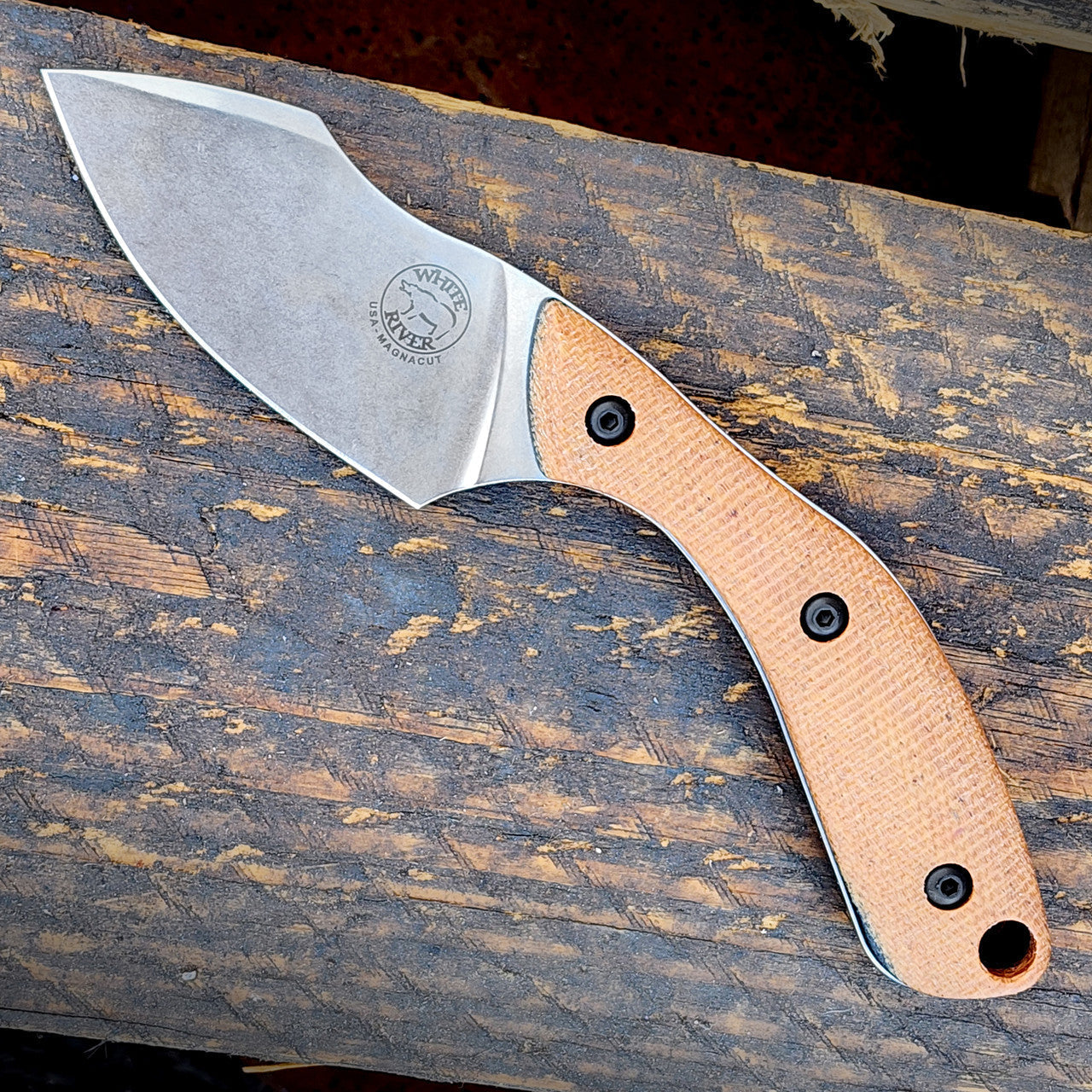 White River Smith & Sons Apex (WRSS-APX-BNA) front view – 2.75″ CPM Magnacut clip point fixed blade knife
